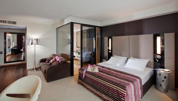11-mirrors-hotel-kiev-ukraine 11-mirrors-hotel-kiev-ukraine