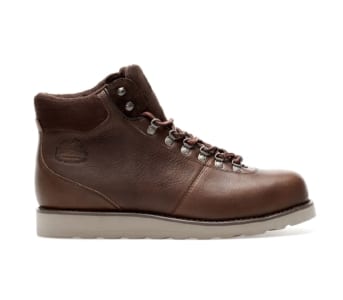 pull-and-bear-mountain-boots