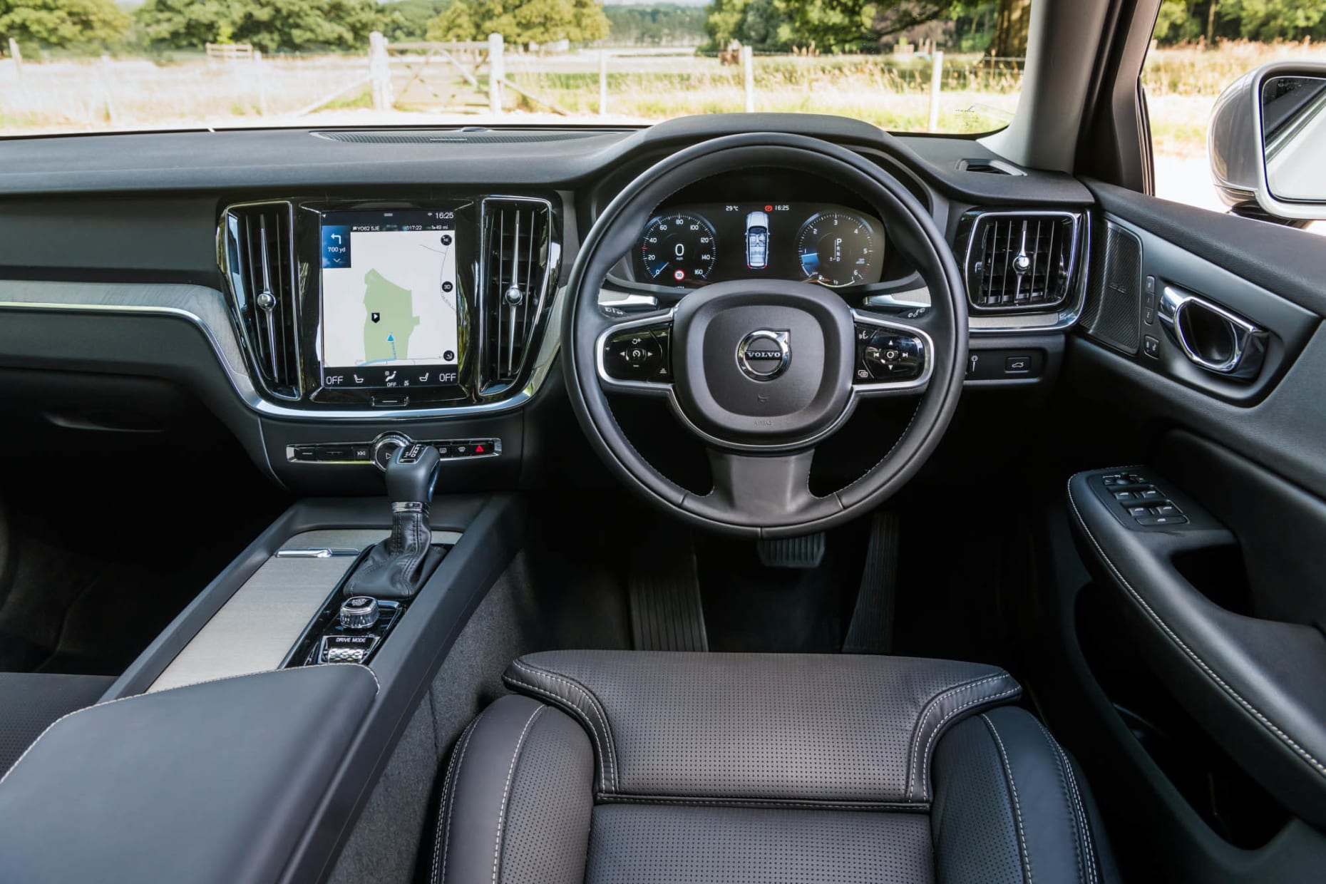 New Volvo V60 Car Review (2018) - Average Joes