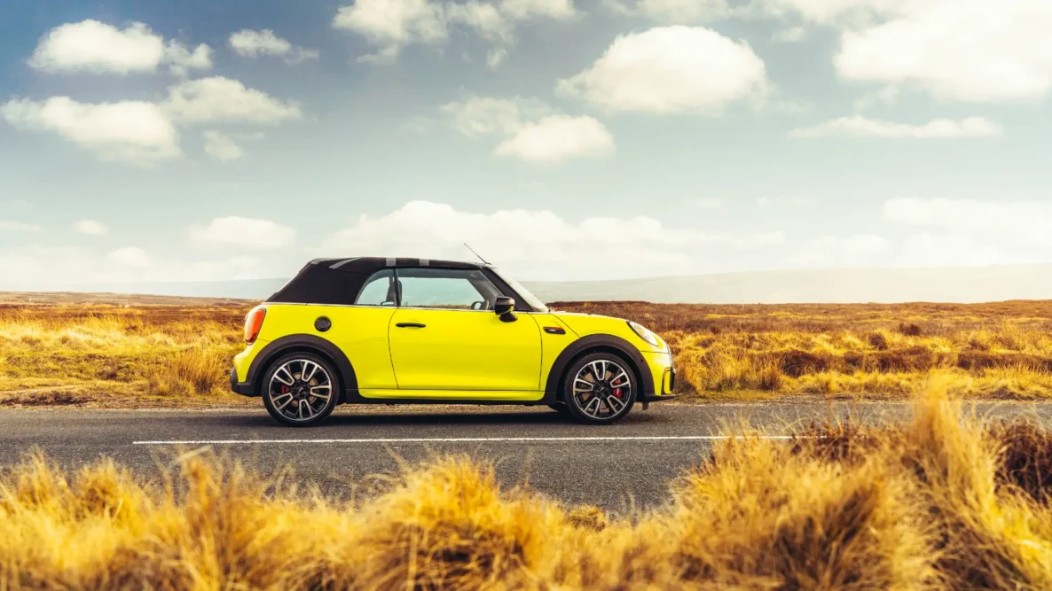 Mini Cooper S JCW Convertible roof up