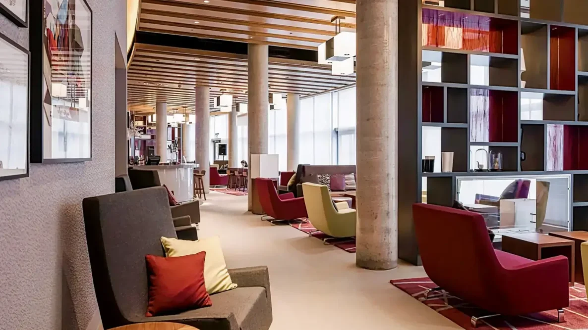 Aloft London Excel Hotel Lobby