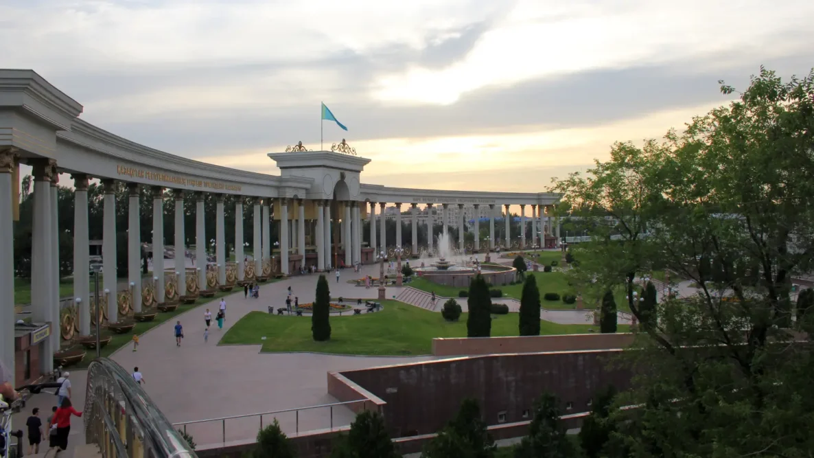Secrets of Kazakhstan - The Park of the First President