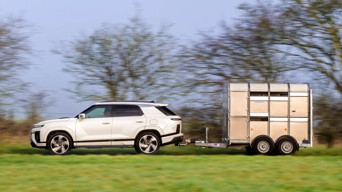 KGM Actyon towing