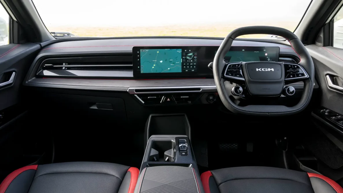 KGM Actyon dashboard
