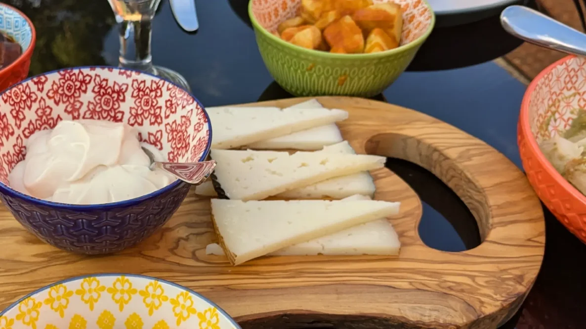 DeNada ready meals chesse selection