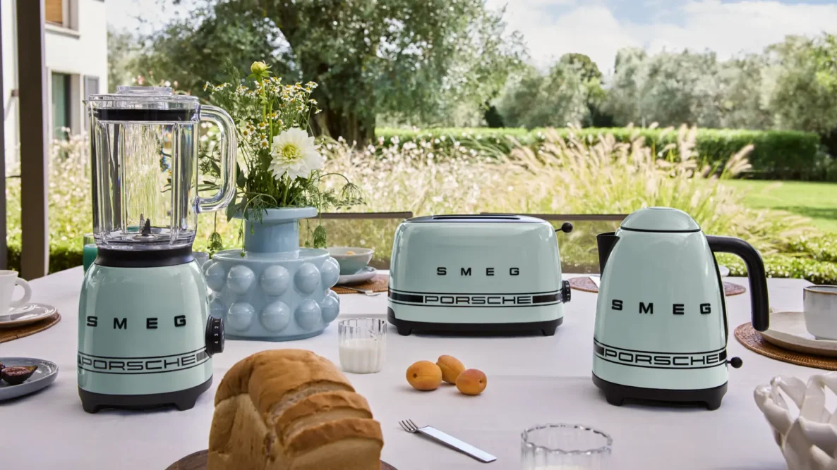 Porsche X Smeg alternate colour